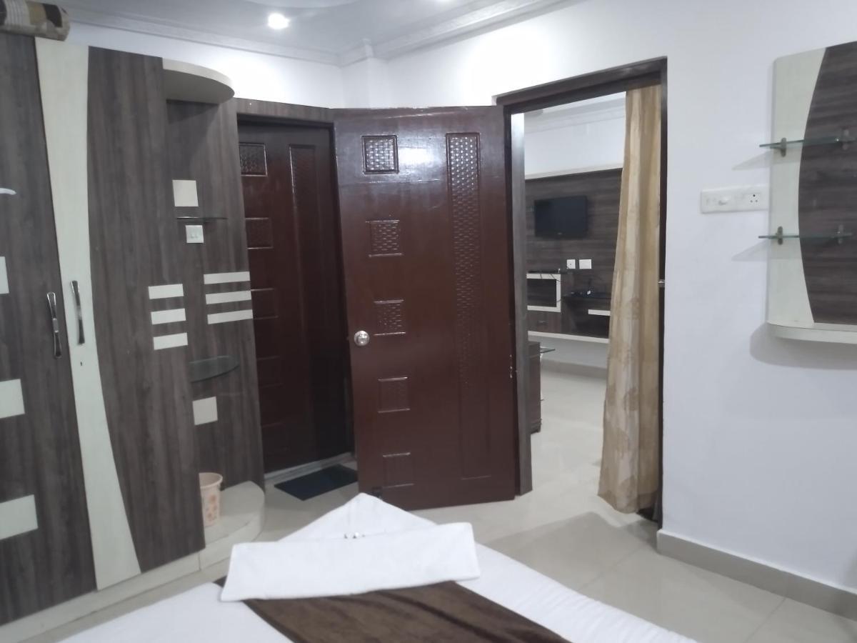 La Platina Premium Suites, Near Puri Sea Beach Exteriér fotografie
