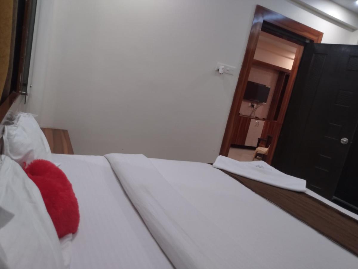 La Platina Premium Suites, Near Puri Sea Beach Exteriér fotografie